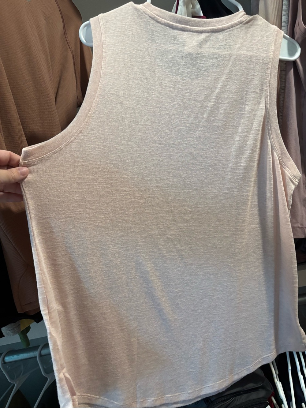 Athleta Women's Blush Pink Sleeveless Tank - Picture 4 of 5